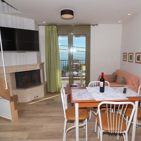 East & West Seaside Apartments Gialtra Ngoại thất bức ảnh