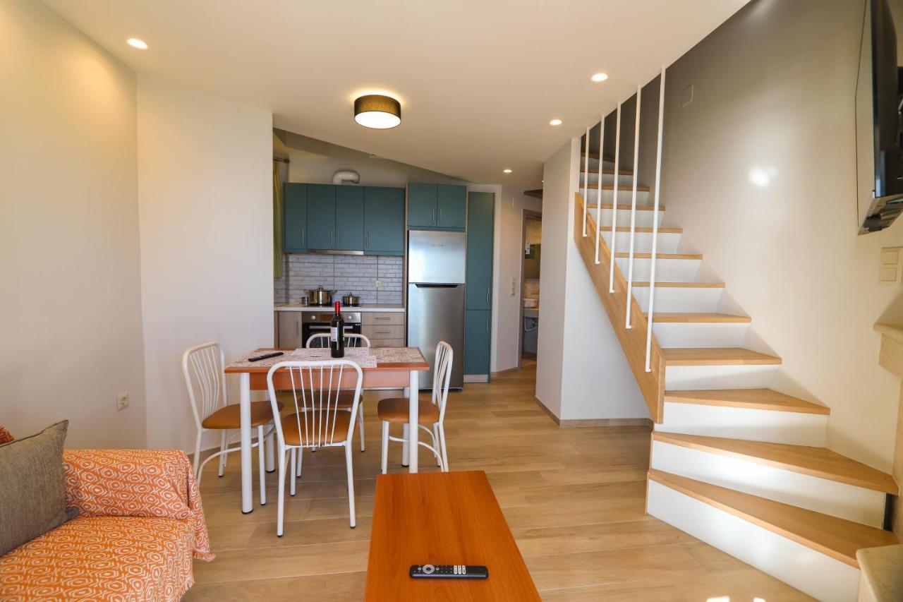 East & West Seaside Apartments Gialtra Ngoại thất bức ảnh
