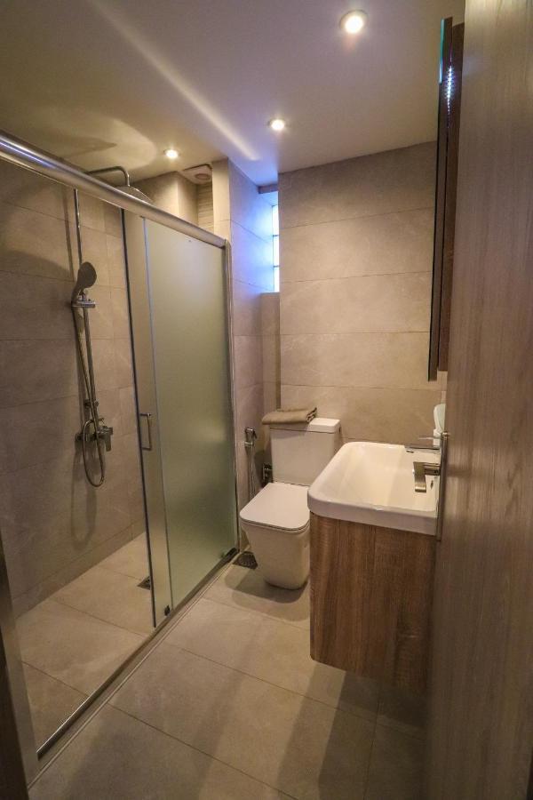 East & West Seaside Apartments Gialtra Ngoại thất bức ảnh