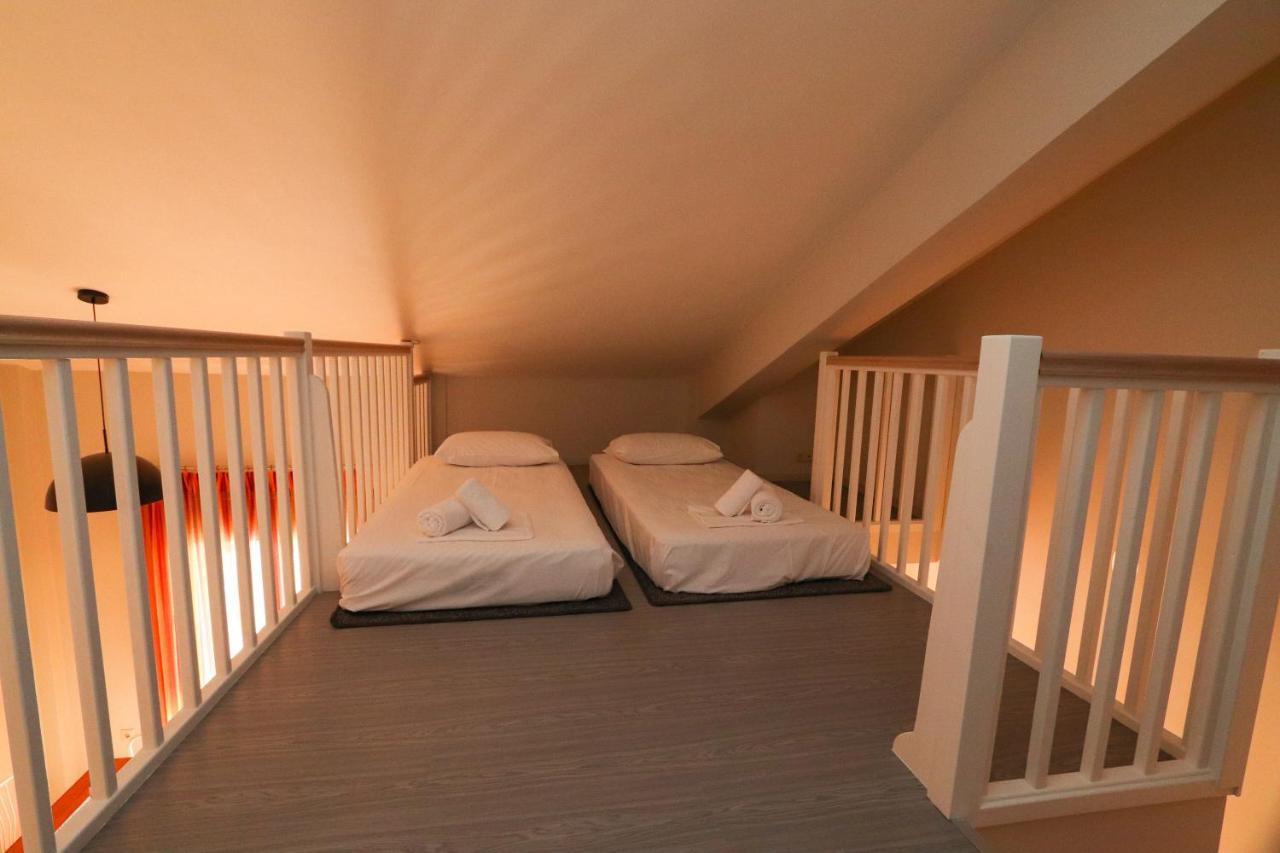 East & West Seaside Apartments Gialtra Ngoại thất bức ảnh