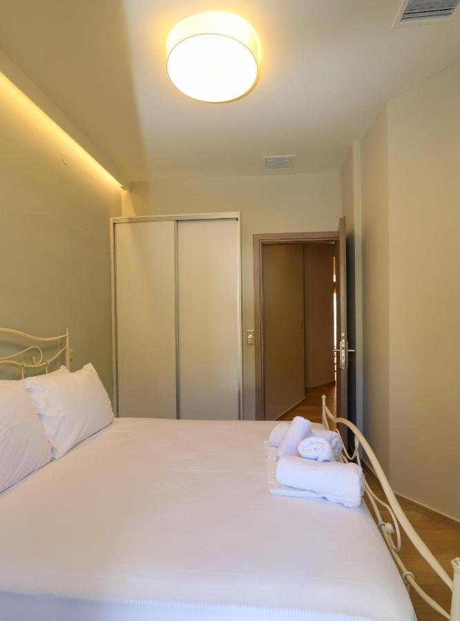 East & West Seaside Apartments Gialtra Ngoại thất bức ảnh